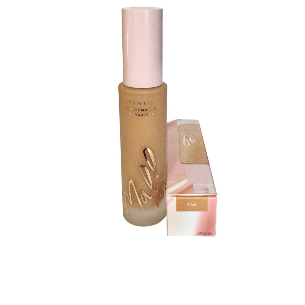 NWOT Mally Beauty Stress Less Performance Foundation - Tan - Picture 2 of 2